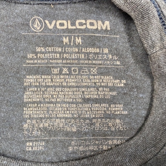 Volcom Short Sleeve Tee Size Medium - Picture 6 of 6